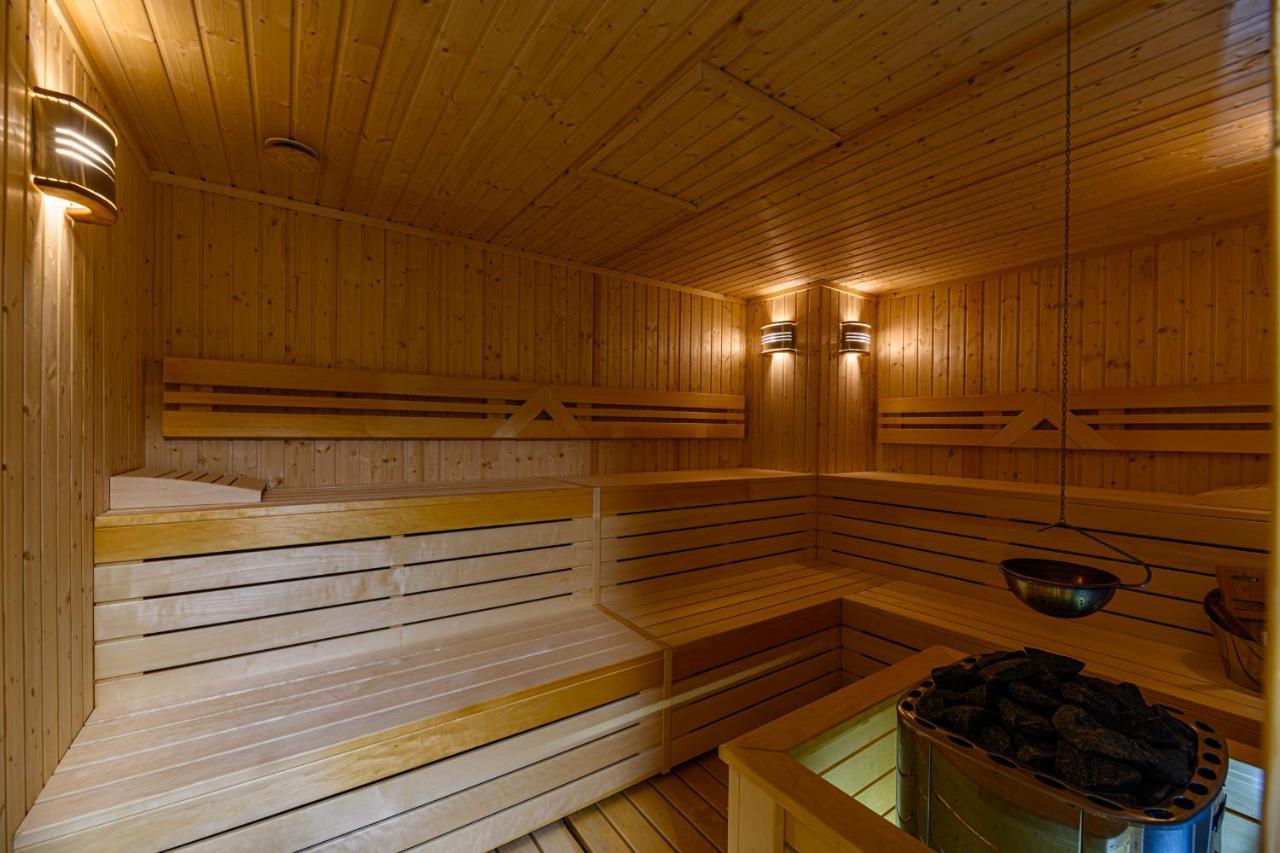 Hotel Dukat Ґурагумора Екстер'єр фото