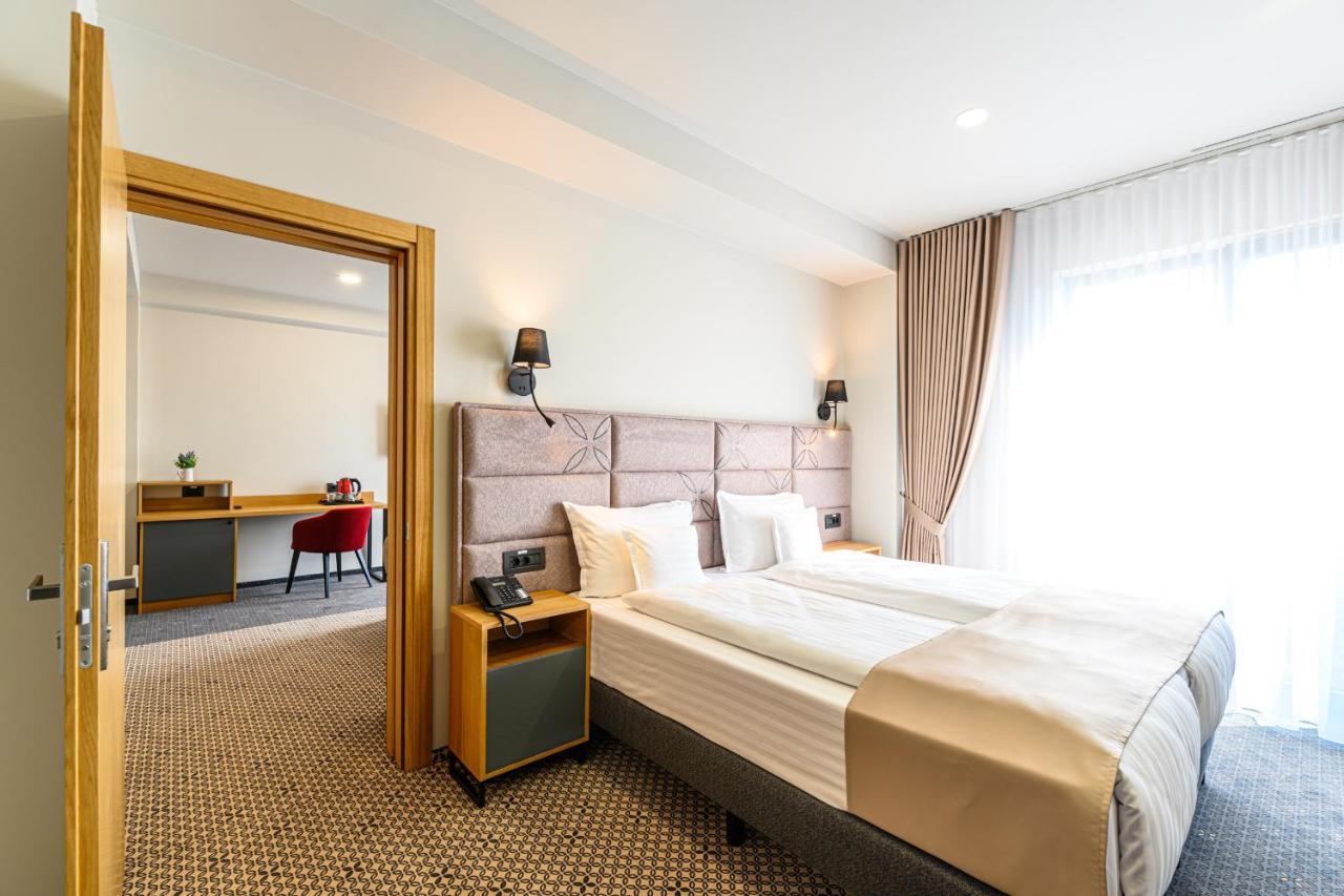 Hotel Dukat Ґурагумора Екстер'єр фото