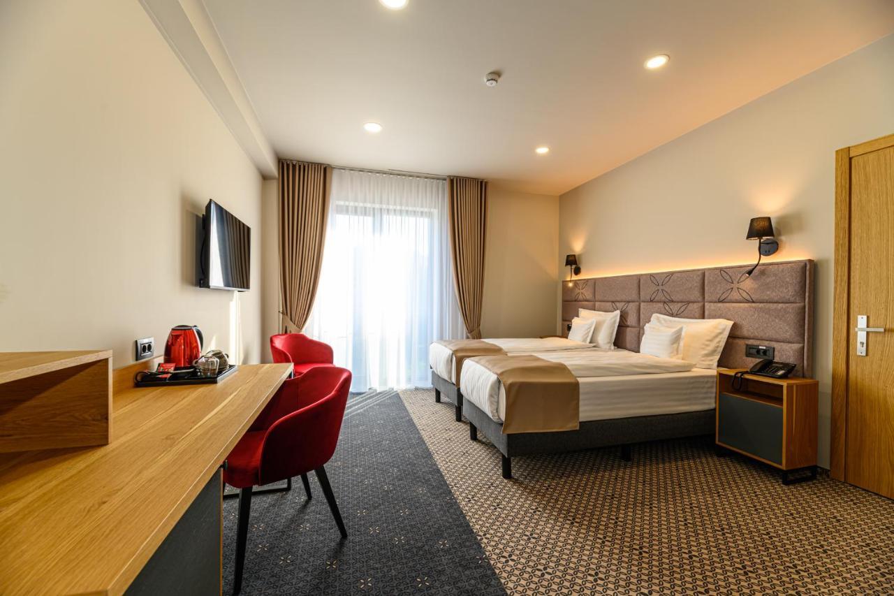 Hotel Dukat Ґурагумора Екстер'єр фото