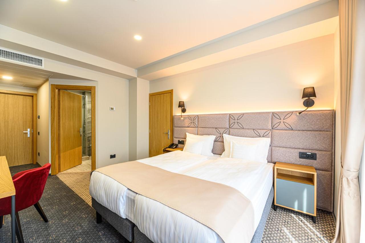 Hotel Dukat Ґурагумора Екстер'єр фото