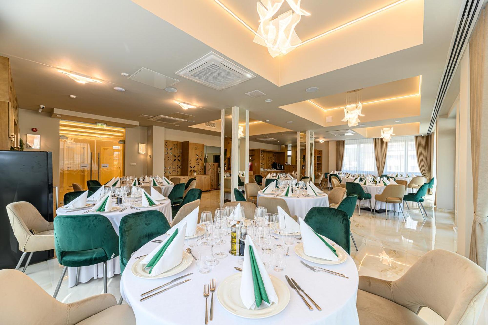 Hotel Dukat Ґурагумора Екстер'єр фото